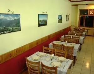 Apple Rose Hotel Shimla