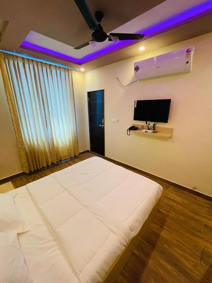Fairy Mont Hotel ウダイプル インド